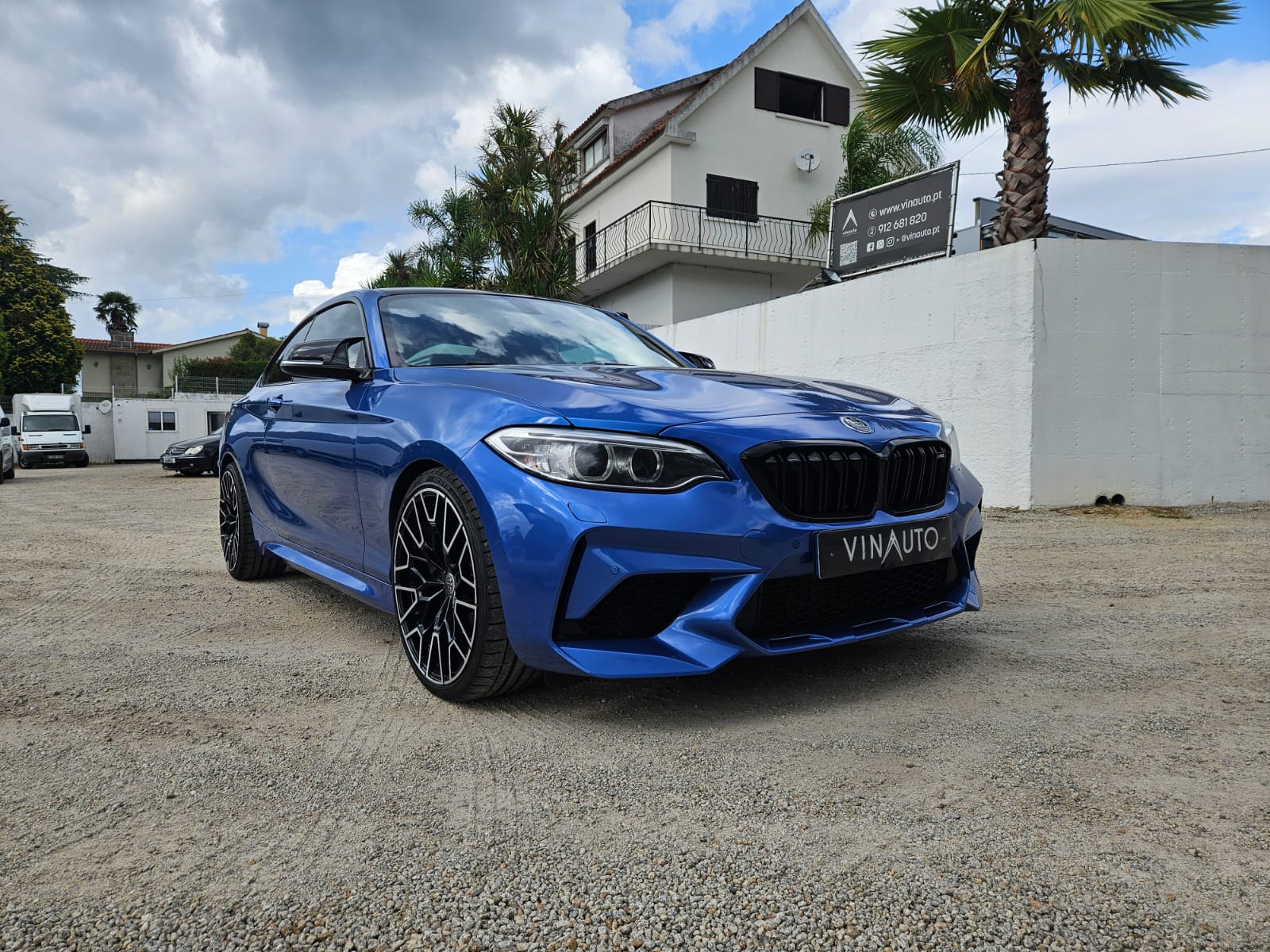 BMW 235i